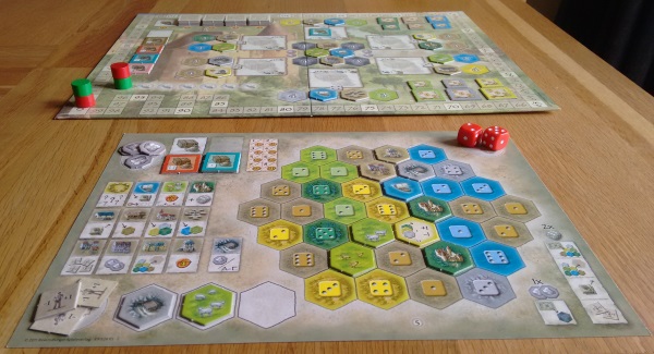 Castles-of-Burgundy-board-and-player-board.jpg